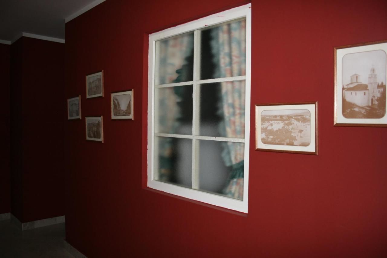 Отель Hotel Bojatours Lux Подгорица-38