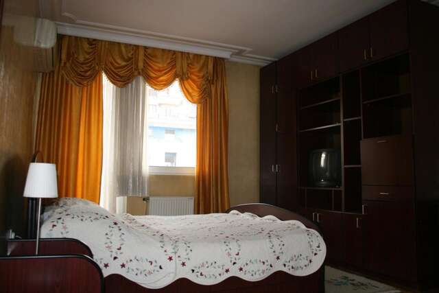 Отель Hotel Bojatours Lux Подгорица-23