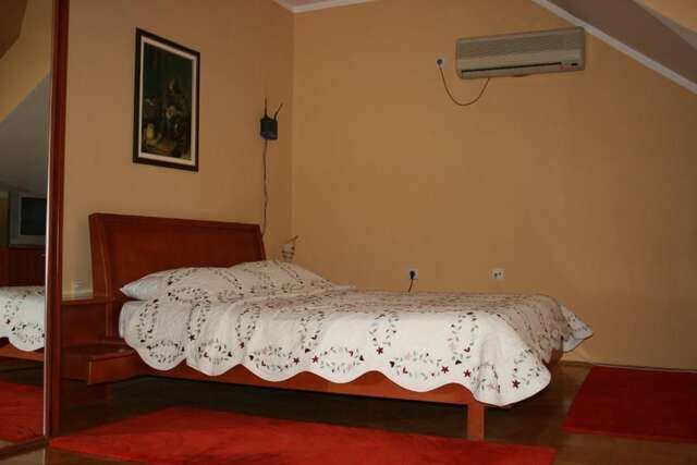 Отель Hotel Bojatours Lux Подгорица-42